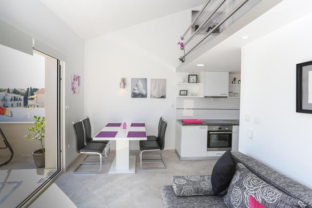 The Tribunj Suites Экстерьер фото