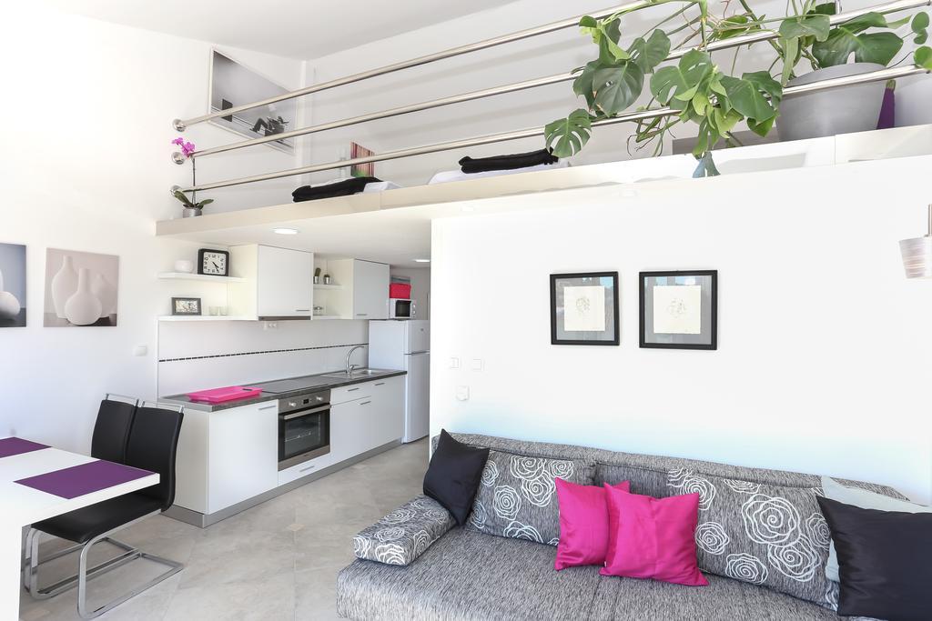 The Tribunj Suites Экстерьер фото