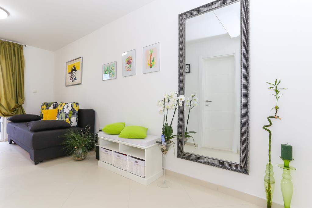 The Tribunj Suites Экстерьер фото