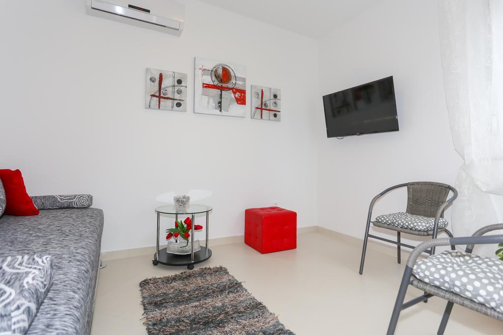 The Tribunj Suites Экстерьер фото